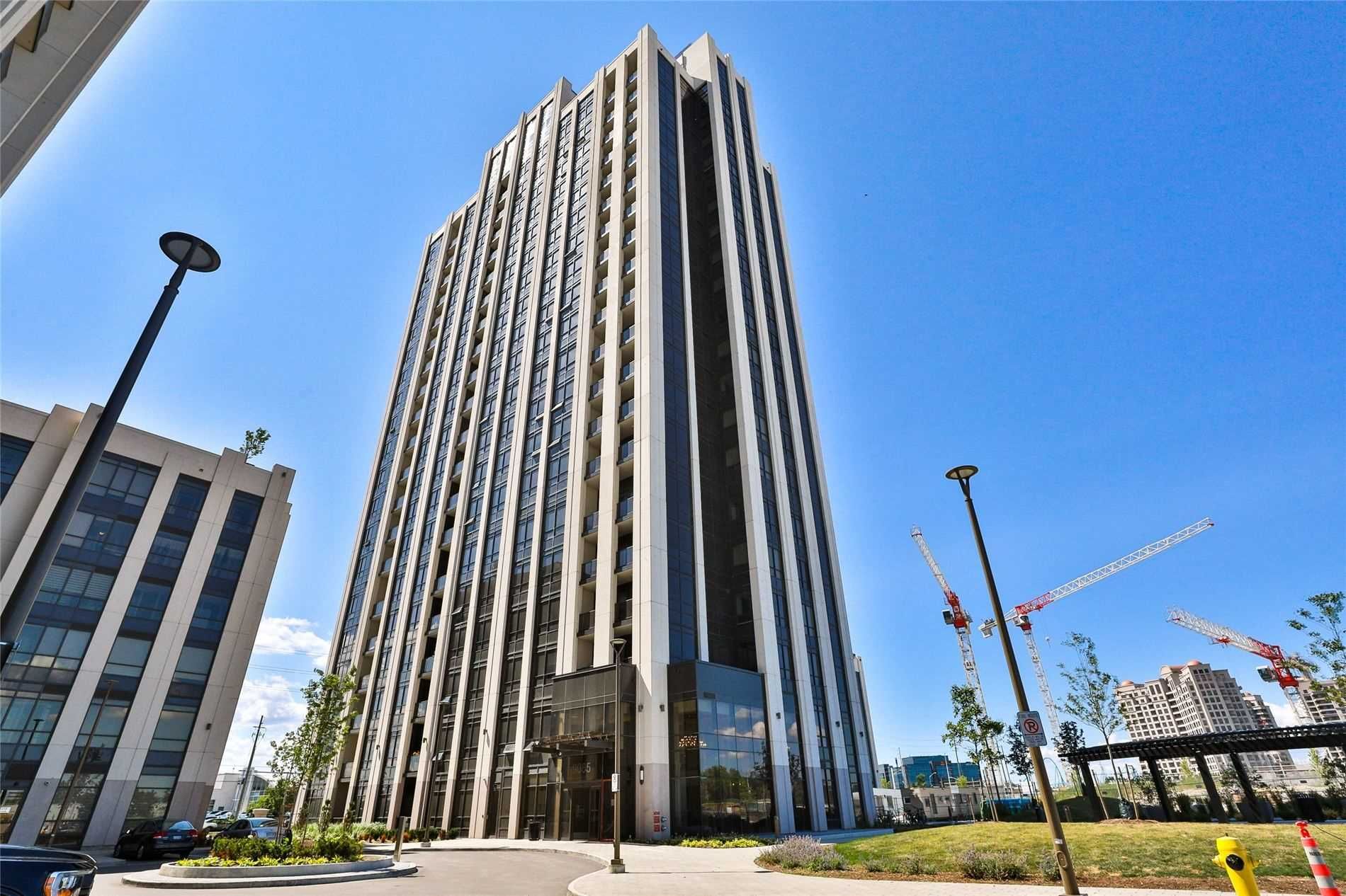 Main Photo: 9085 Jane  St Unit #512 in Vaughan: Concord Condo for sale : MLS®# N5701150