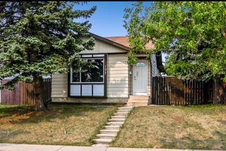 Photo 2: 191 Erin Woods Drive SE in Calgary: Erin Woods Detached for sale : MLS®# A2117283