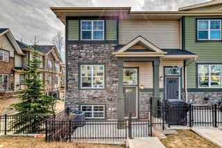 Photo 1: 211 Mckenzie Towne Link SE in Calgary: McKenzie Towne Row/Townhouse for sale : MLS®# A2123090