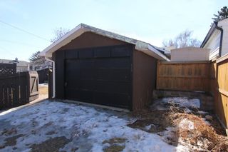 Photo 33: 816 Thorneycroft Drive NW in Calgary: Thorncliffe Detached for sale : MLS®# A1080703