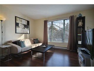 Photo 1: 204 929 W 16TH Avenue in Vancouver: Fairview VW Condo for sale in "OAKVIEW GARDENS" (Vancouver West)  : MLS®# V938331