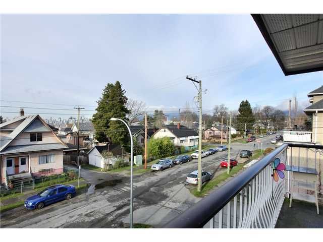 Main Photo: # 302 1611 E 3RD AV in Vancouver: Grandview VE Residential for sale (Vancouver East)  : MLS®# V1055361