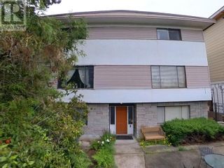 Photo 1: 246 W 4TH STREET in North Vancouver: House for sale : MLS®# R2821690