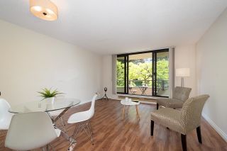 Photo 5: 406 1950 ROBSON Street in Vancouver: West End VW Condo for sale in "The Chatsworth" (Vancouver West)  : MLS®# R2782445