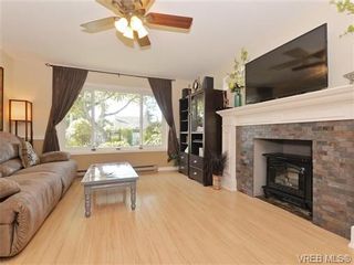 Photo 2: 528 Normandy Rd in VICTORIA: SW Royal Oak House for sale (Saanich West)  : MLS®# 740709