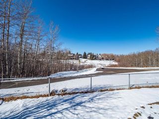 Photo 2: 35 Scenic Glen Crescent NW in Calgary: Scenic Acres Detached for sale : MLS®# A1085827