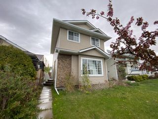 Main Photo: 42 Martindale Boulevard NE in Calgary: Martindale Detached for sale : MLS®# A2052990