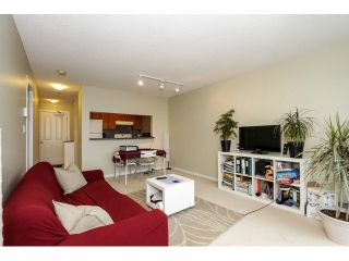 Photo 9: 2002 3663 CROWLEY Drive in Vancouver: Collingwood VE Condo for sale in "LATITUDE" (Vancouver East)  : MLS®# V1102212