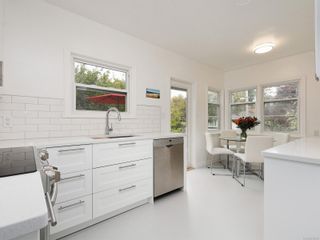 Photo 7: 1368 Grant St in Victoria: Vi Fernwood House for sale : MLS®# 856502