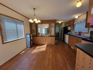 Photo 11: 48 654 NORTH FRASER Drive, Quesnel. 1995 bright, spacious manufactured home. Quick possession available!