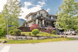 Photo 1: 41707 HONEY Lane in Squamish: Brackendale 1/2 Duplex for sale in "Honey Lane" : MLS®# R2176526