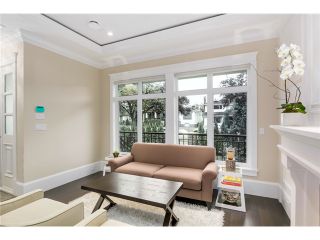 Photo 2: 2793 W 23RD Avenue in Vancouver: Arbutus House for sale (Vancouver West)  : MLS®# V1087717