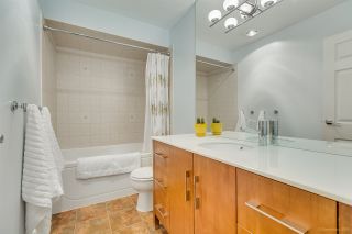 Photo 13: 945 BLACKSTOCK Road in Port Moody: North Shore Pt Moody Townhouse for sale in "WOODSIDE VILLAGE" : MLS®# R2410386