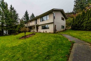 Photo 1: 10105 KENSWOOD Drive in Chilliwack: Little Mountain House for sale in "LITTLE MOUNTAIN" : MLS®# R2450129