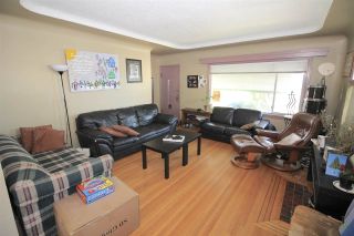 Photo 2: 5690 PIONEER Avenue in Burnaby: Forest Glen BS House for sale (Burnaby South)  : MLS®# R2535356