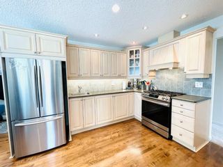 Photo 16: 59 Strathcona Close SW in Calgary: Strathcona Park Detached for sale : MLS®# A1217501