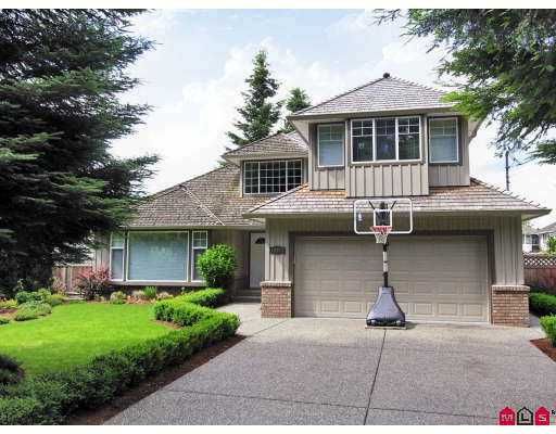 Main Photo: 20527 93A Avenue in Langley: Walnut Grove House for sale : MLS®# F2715834