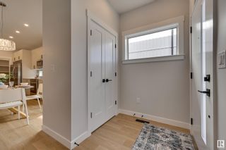 Photo 6: 10932 117 Street in Edmonton: Zone 08 House Half Duplex for sale : MLS®# E4383018