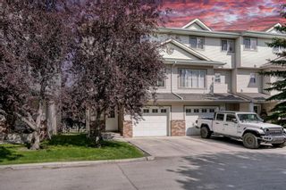 Photo 1: 112 Country Hills Cove NW in Calgary: Country Hills Row/Townhouse for sale : MLS®# A1252598
