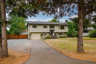 Photo 2: 9251 SMITH Place in Langley: Fort Langley House for sale in "Fort Langley" : MLS®# R2799153