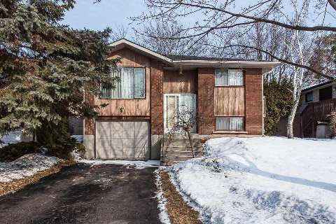 Main Photo: 366 Carnaby Court in Oshawa: Centennial House (Bungalow-Raised) for sale : MLS®# E2858629