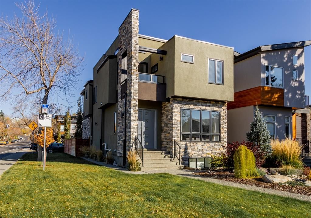 Main Photo: 2926 6 Avenue NW in Calgary: Parkdale Detached for sale : MLS®# A1159810