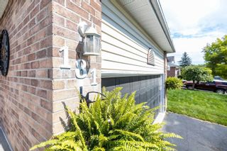 Photo 2: 181 Trudeau Drive in Clarington: Bowmanville House (2-Storey) for sale : MLS®# E5762351