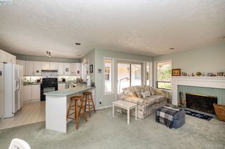 Photo 18: 3948 Scolton Lane in VICTORIA: SE Queenswood House for sale (Saanich East)  : MLS®# 837541