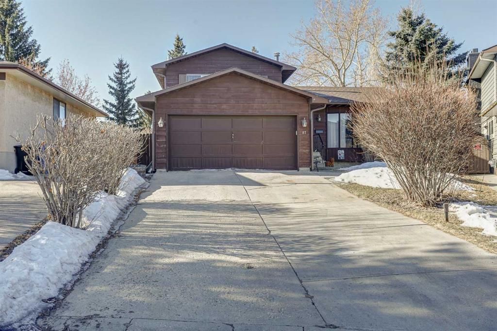 Main Photo: 87 Bermuda Close NW in Calgary: Beddington Heights Detached for sale : MLS®# A1073222