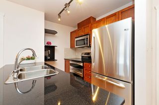 Photo 4: 207 415 E COLUMBIA Street in New Westminster: Sapperton Condo for sale in "San Marino" : MLS®# R2825598