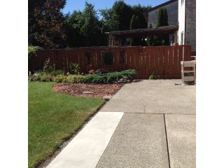 Photo 2: 6047 BROOKS Crescent in Surrey: Cloverdale BC House for sale in "Brookswood" (Cloverdale)  : MLS®# F1443934
