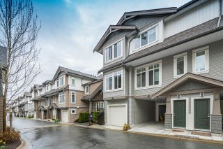 Photo 1: 88 8250 209B Street in Langley: Willoughby Heights Townhouse for sale in "OUTLOOK" : MLS®# R2680013