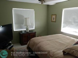Photo 9: 1751 S Ocean Blvd in Lauderdale By The Sea: House for sale