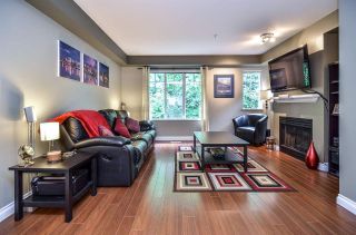 Photo 4: 64 20176 68 Avenue in Langley: Willoughby Heights Townhouse for sale in "STEEPLE CHASE" : MLS®# R2145197