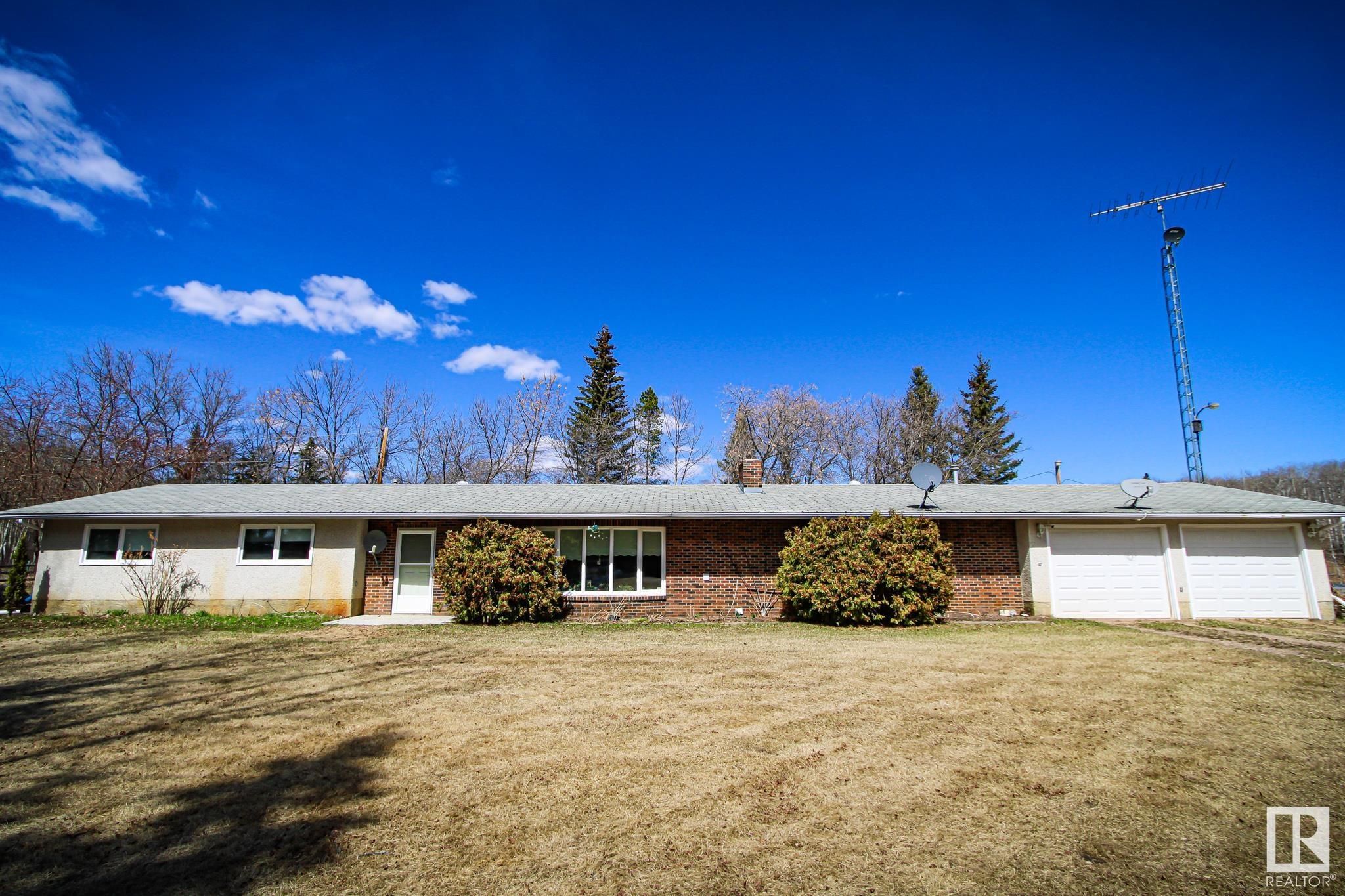 Main Photo: 9224 Secondary 646: Rural St. Paul County House for sale : MLS®# E4338478
