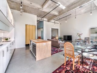 Photo 4: 211 546 BEATTY Street in Vancouver: Downtown VW Condo for sale in "The Crane Building" (Vancouver West)  : MLS®# R2873238
