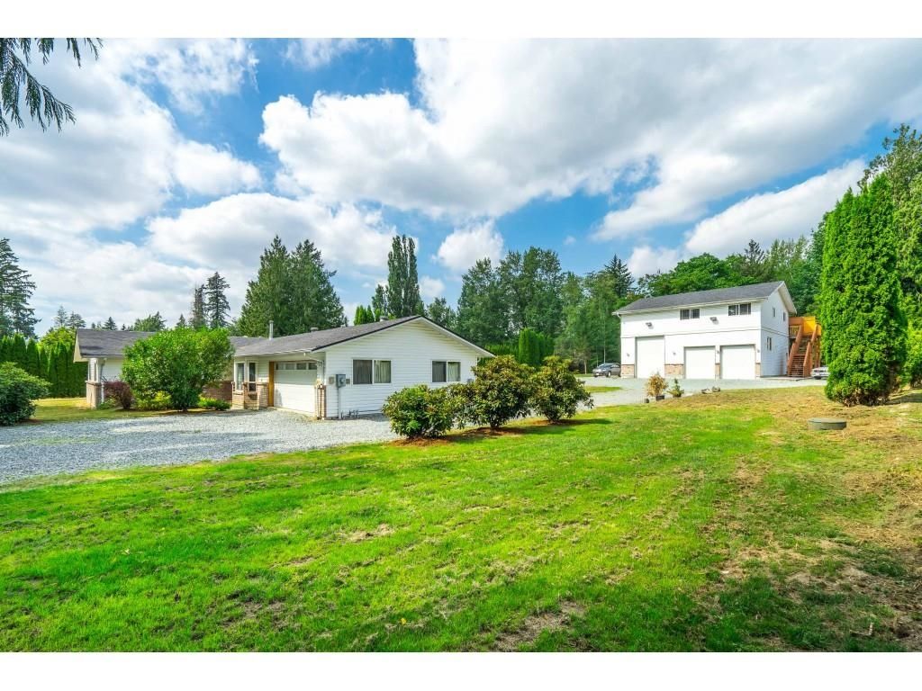 Main Photo: 23095 75 Ave in Langley: Fort Langley House for sale : MLS®# R2610091