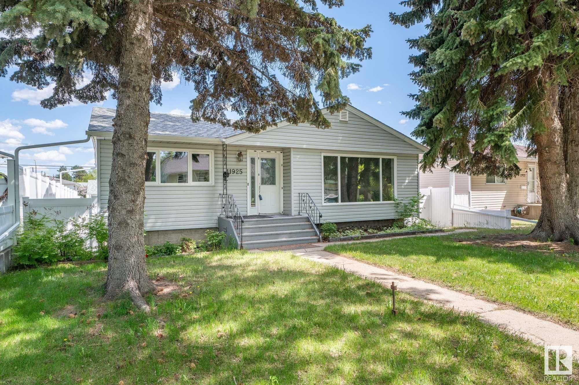 Main Photo: 11925 37 Street in Edmonton: Zone 23 House for sale : MLS®# E4297667
