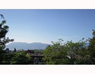 Photo 1: 303 1930 W 3RD Avenue in Vancouver: Kitsilano Condo for sale in "WESTVIEW" (Vancouver West)  : MLS®# V710448