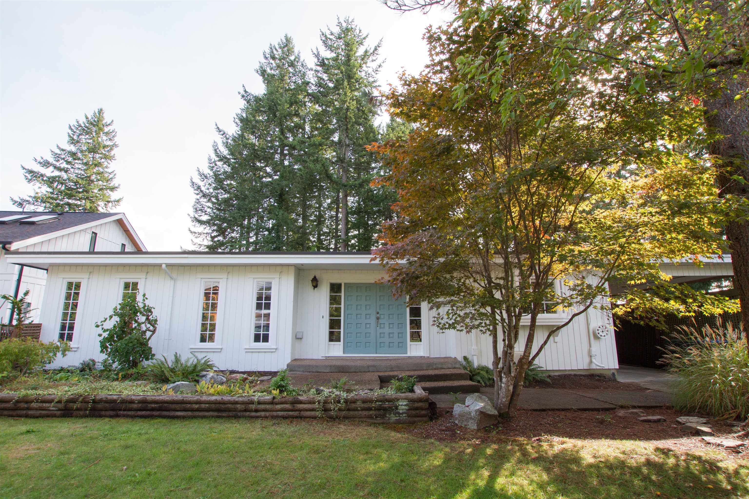 Main Photo: 40216 KINTYRE Drive in Squamish: Garibaldi Highlands House for sale in "Garibaldi Highlands" : MLS®# R2623133