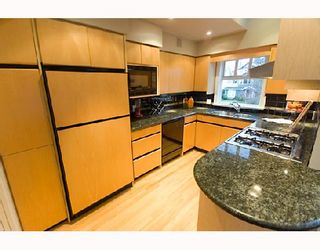 Photo 4: 3354 POINT GREY Road in Vancouver: Kitsilano 1/2 Duplex for sale (Vancouver West)  : MLS®# V688370