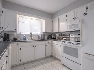 Photo 8: 112 Arden Rd in Courtenay: CV Courtenay City Full Duplex for sale (Comox Valley)  : MLS®# 950038
