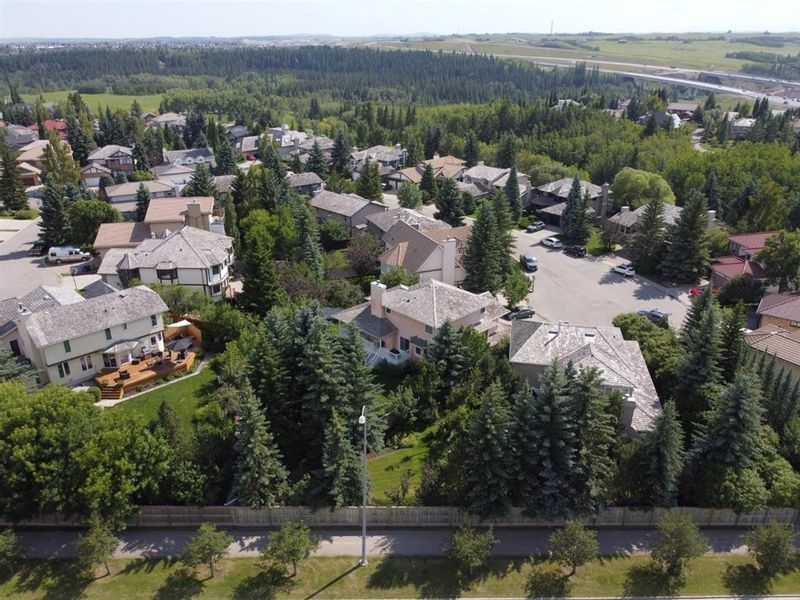FEATURED LISTING: 228 WOODHAVEN Bay Southwest Calgary