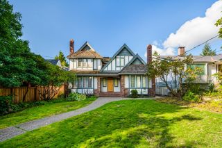 Photo 1: 6425 VINE Street in Vancouver: Kerrisdale House for sale (Vancouver West)  : MLS®# R2701886