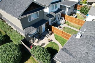 Photo 4: 2042 33 Street SW in Calgary: Killarney/Glengarry Detached for sale : MLS®# A2075294