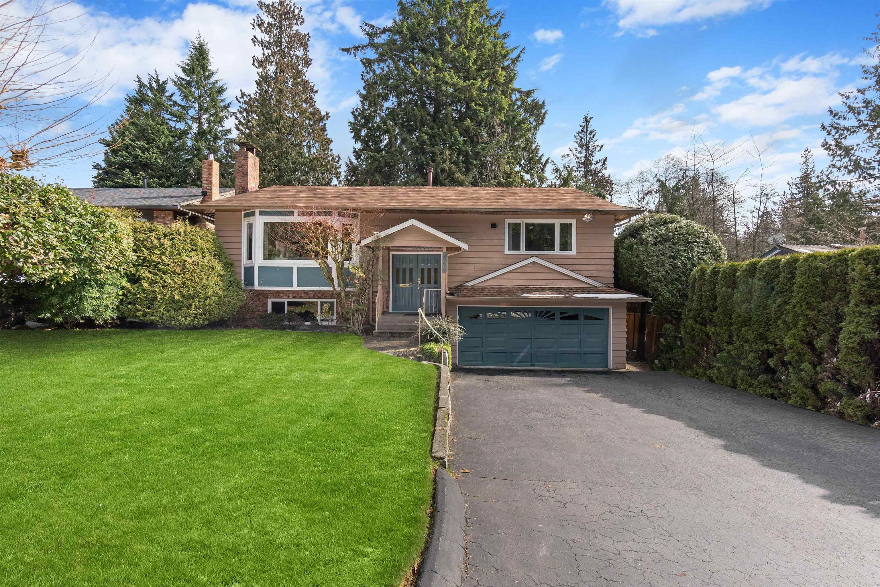 Main Photo: 4030 SELBY Road in North Vancouver: Lynn Valley House for sale : MLS®# R2758858