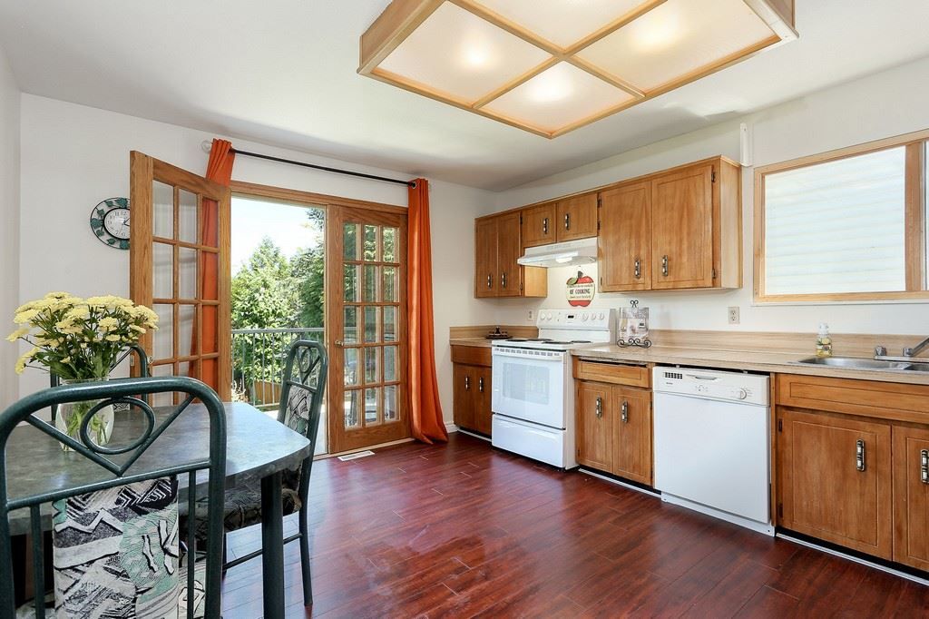 Photo 5: Photos: 22527 KENDRICK Loop in Maple Ridge: East Central House for sale : MLS®# R2191798