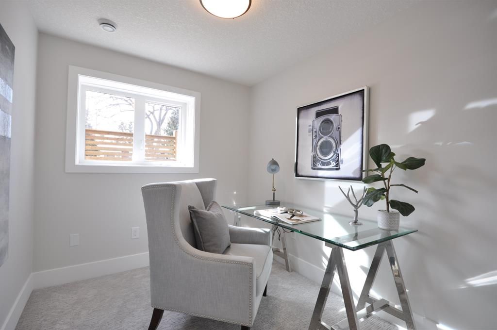 Photo 35: Photos: 28 Kelvin Place SW in Calgary: Kingsland Detached for sale : MLS®# A1193049