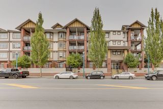 Photo 1: 440 5660 201A Street in Langley: Langley City Condo for sale in "Paddington Station" : MLS®# R2499578