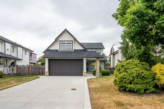 Photo 1: 6333 187A Street in Surrey: Cloverdale BC House for sale in "Eaglecrest" (Cloverdale)  : MLS®# R2719070